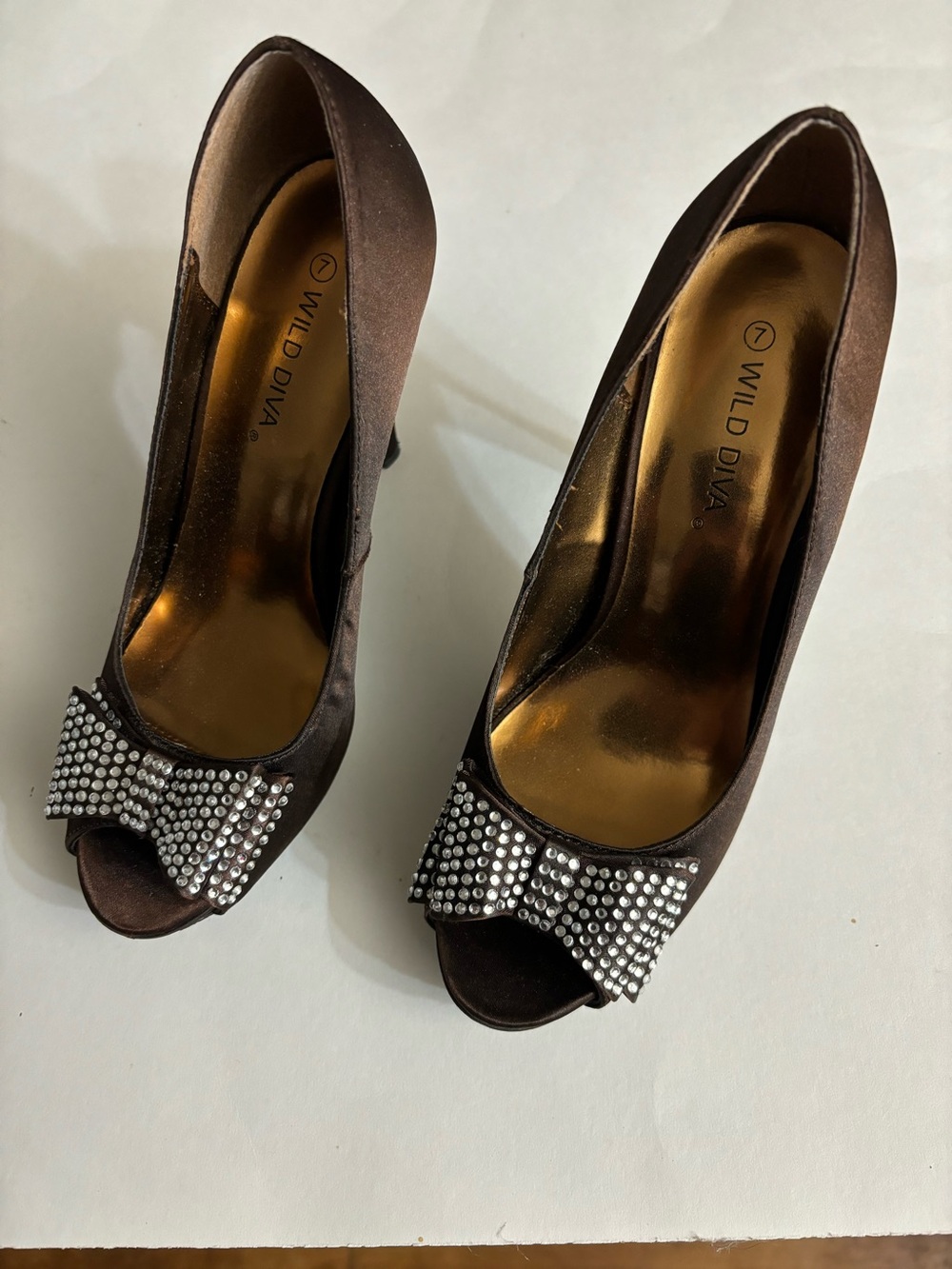 Wild Diva Brown Satin Peep-Toe 4” Heels with Rhinestone Bow Accent Size 7